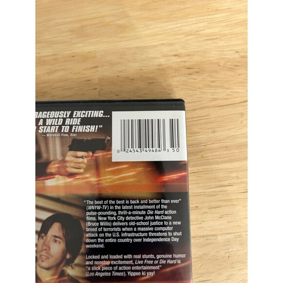 Live Free Or Die Hard 2007 DVD Widescreen Action Thriller Bruce Willis Pre-Owned - Picture 4 of 4
